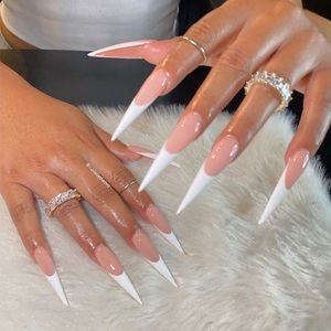 Meet your Posher, Mil'anna